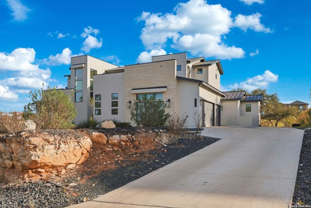 10406 Kendall Cyn, San Antonio, TX 78255