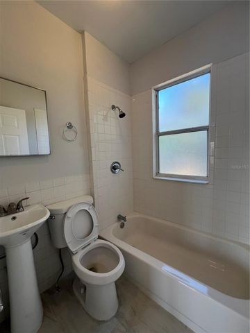 209 TAYLOR AVENUE 2, Daytona Beach, FL 32114