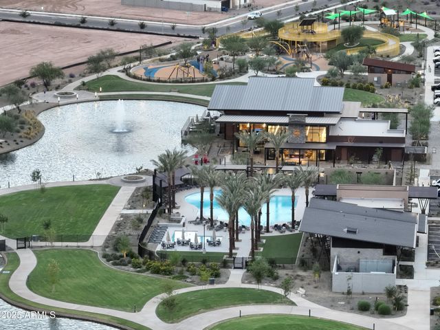 690 W FREMONT Pass, Apache Junction, AZ 85120