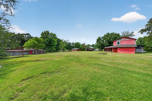 1278 Spencer Mill Rd, Burns, TN 37029