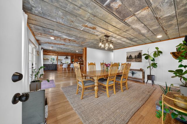 1278 Spencer Mill Rd, Burns, TN 37029
