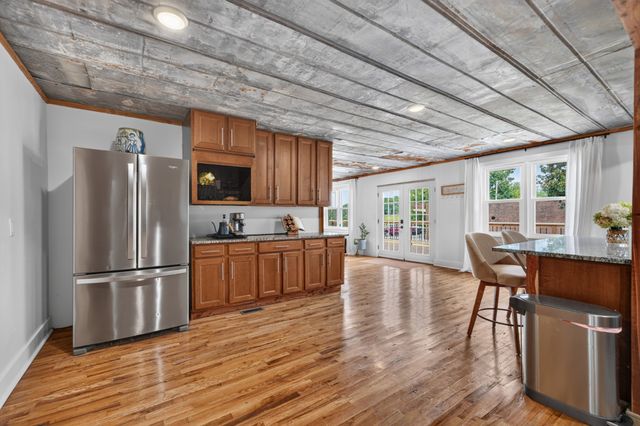 1278 Spencer Mill Rd, Burns, TN 37029