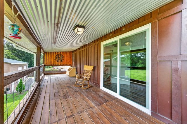 1278 Spencer Mill Rd, Burns, TN 37029