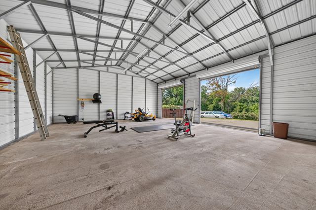 1278 Spencer Mill Rd, Burns, TN 37029