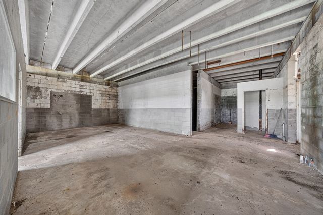 1278 Spencer Mill Rd, Burns, TN 37029