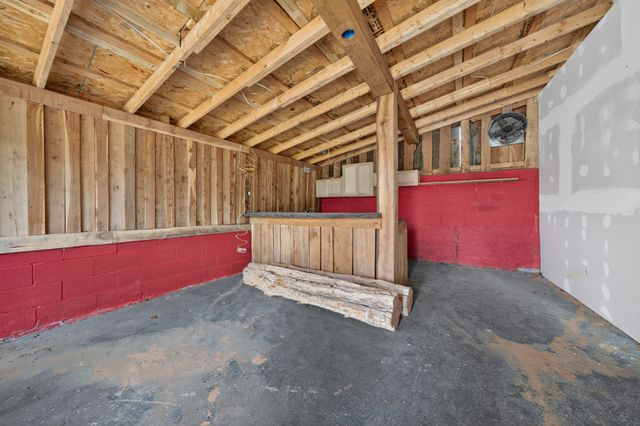 1278 Spencer Mill Rd, Burns, TN 37029