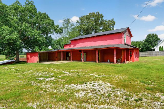 1278 Spencer Mill Rd, Burns, TN 37029