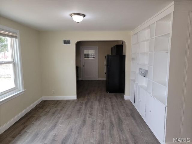 541 Hentschel Place, St Louis, MO 63135