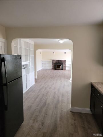541 Hentschel Place, St Louis, MO 63135