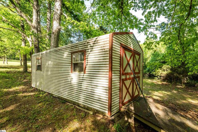 176 Woodside Road, Simpsonville, SC 29680