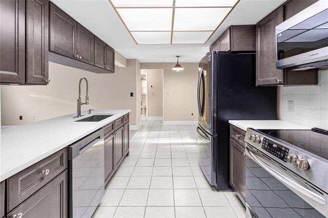 1929 VALENCIA WAY, Clearwater, FL 33764