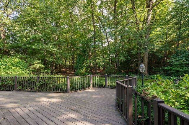 25 Suffolk Way, Lincoln, RI 02865