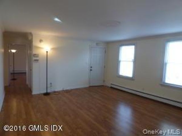 20 Division Street 1, Greenwich, CT 06830
