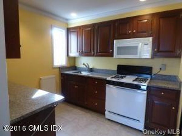 20 Division Street 1, Greenwich, CT 06830