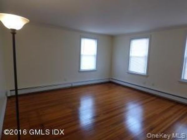 20 Division Street 1, Greenwich, CT 06830