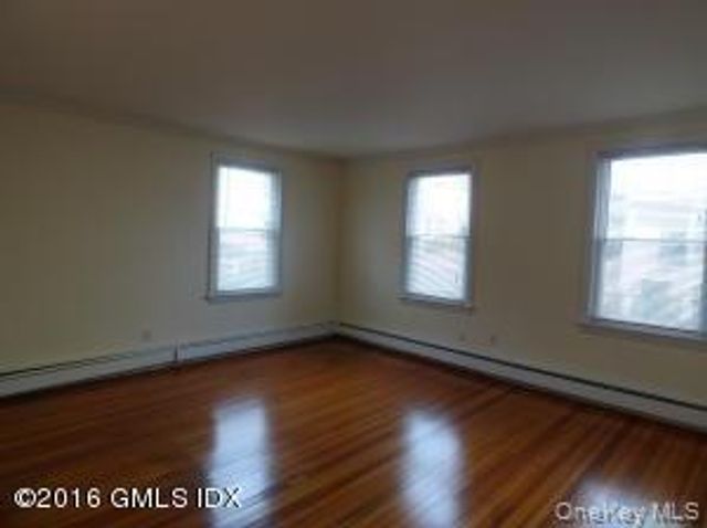 20 Division Street 1, Greenwich, CT 06830