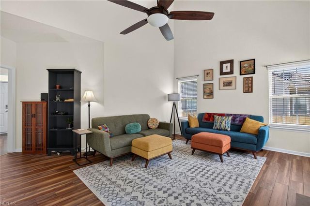 2004 Acentala QUAY, Chesapeake, VA 23321
