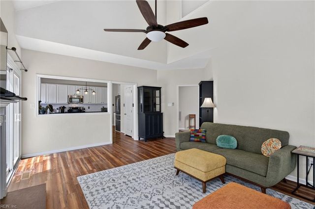 2004 Acentala QUAY, Chesapeake, VA 23321