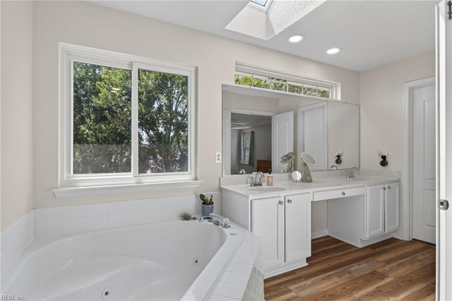 2004 Acentala QUAY, Chesapeake, VA 23321