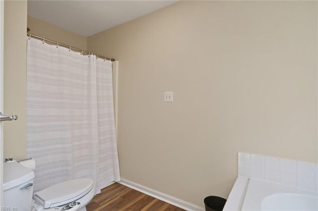2004 Acentala QUAY, Chesapeake, VA 23321