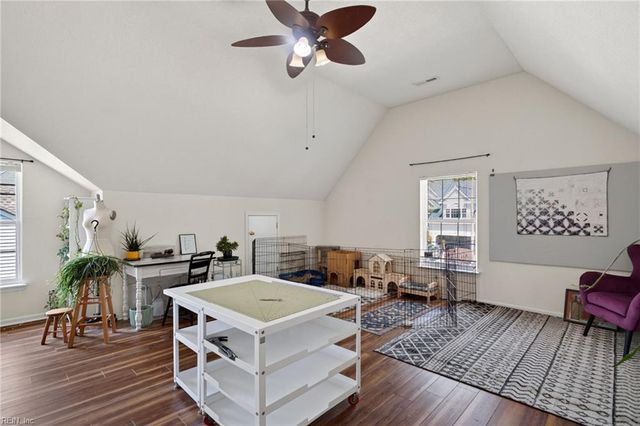 2004 Acentala QUAY, Chesapeake, VA 23321