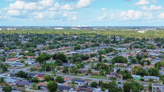 1272 NW 172nd Terrace, Miami, FL 33169