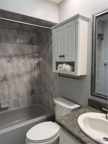 2065 W Deer Trail Lane, Lecanto, FL 34461