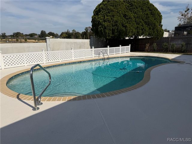 2065 W Deer Trail Lane, Lecanto, FL 34461