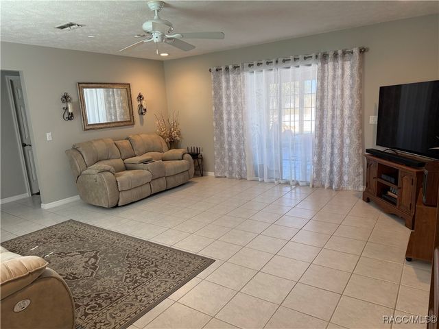 2065 W Deer Trail Lane, Lecanto, FL 34461