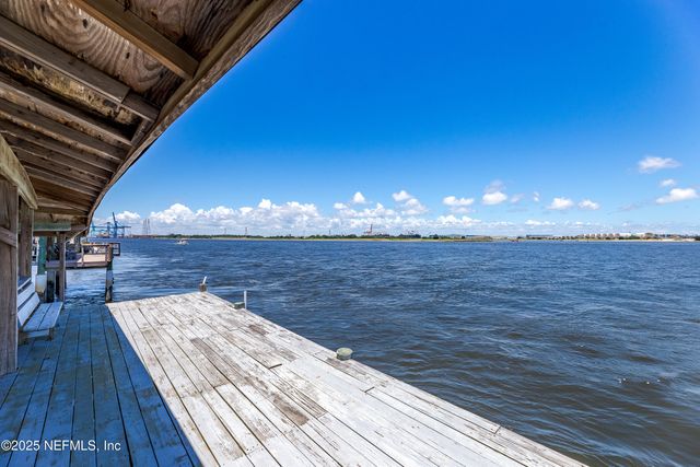 4957 MOTOR YACHT Drive, Jacksonville, FL 32225