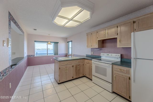 4957 MOTOR YACHT Drive, Jacksonville, FL 32225