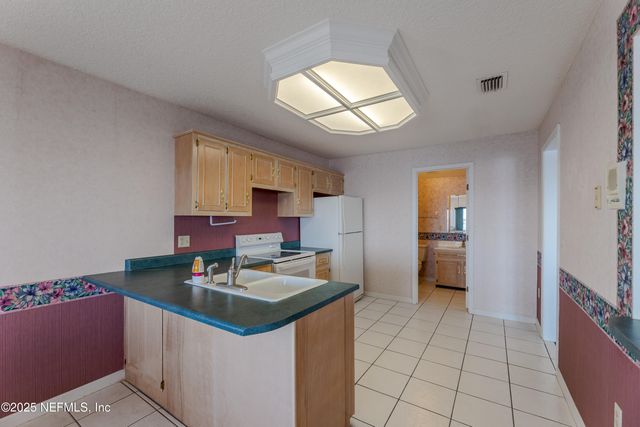 4957 MOTOR YACHT Drive, Jacksonville, FL 32225