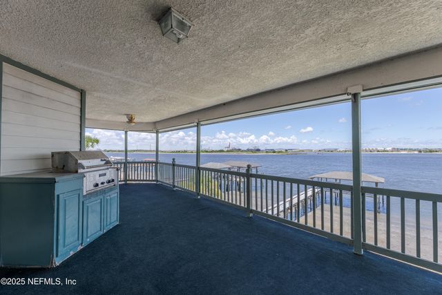 4957 MOTOR YACHT Drive, Jacksonville, FL 32225