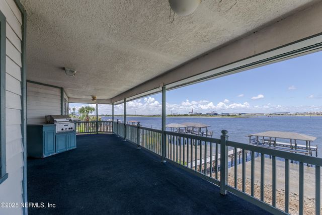 4957 MOTOR YACHT Drive, Jacksonville, FL 32225