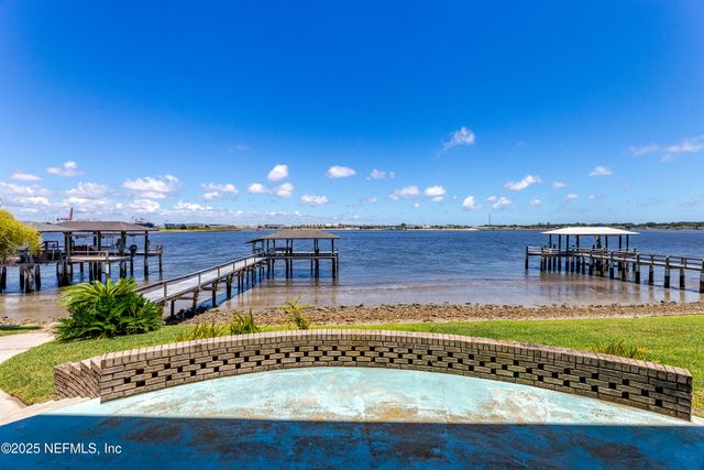 4957 MOTOR YACHT Drive, Jacksonville, FL 32225