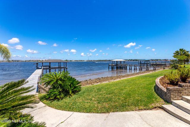 4957 MOTOR YACHT Drive, Jacksonville, FL 32225
