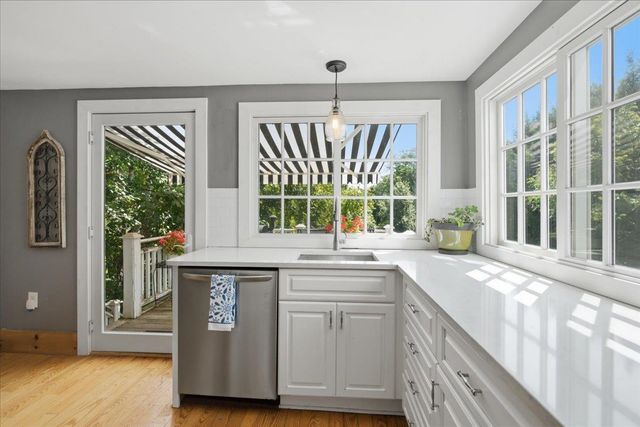 34 Monument Avenue, Bennington, VT 05201