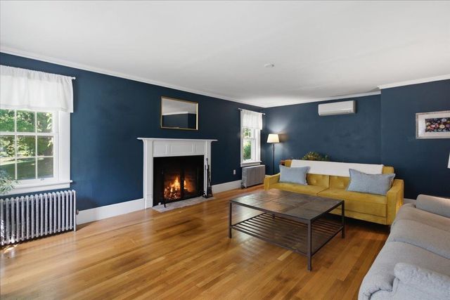 34 Monument Avenue, Bennington, VT 05201