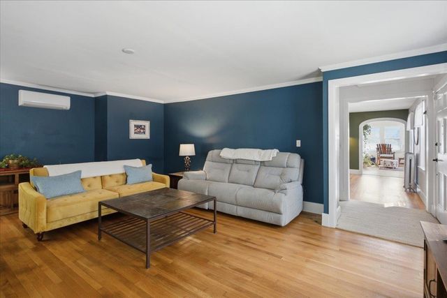 34 Monument Avenue, Bennington, VT 05201