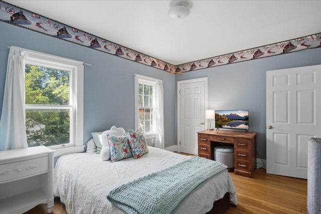 34 Monument Avenue, Bennington, VT 05201
