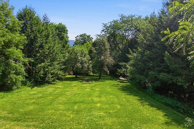 34 Monument Avenue, Bennington, VT 05201