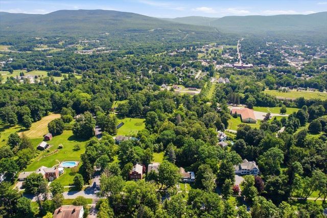 34 Monument Avenue, Bennington, VT 05201