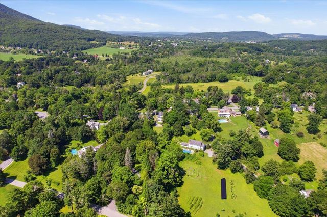 34 Monument Avenue, Bennington, VT 05201