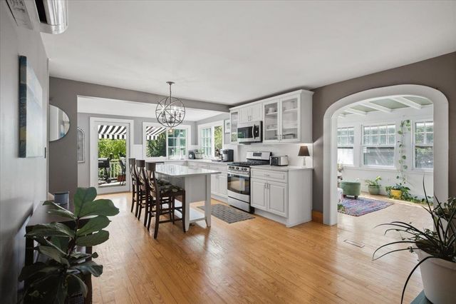 34 Monument Avenue, Bennington, VT 05201
