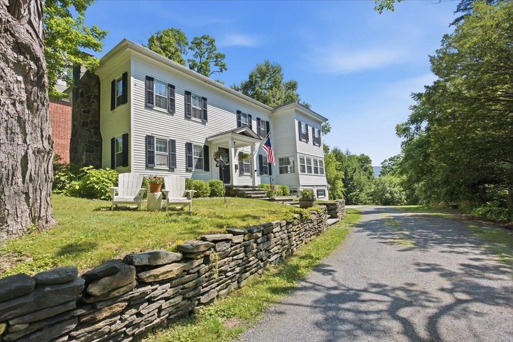 34 Monument Avenue, Bennington, VT 05201