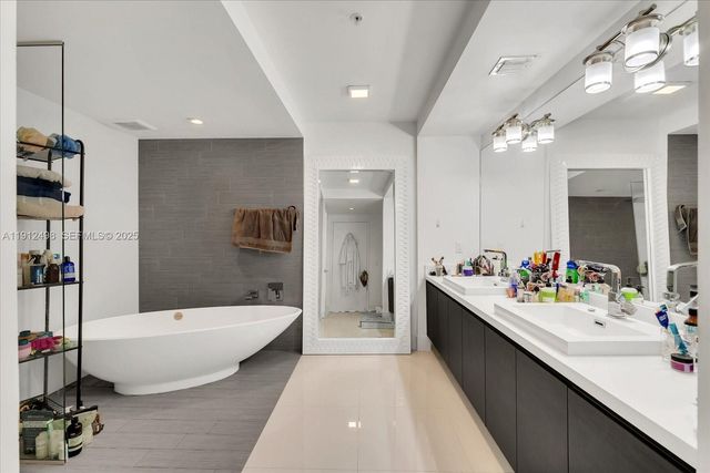 300 Sunny Isles Blvd 4-1203, Sunny Isles Beach, FL 33160