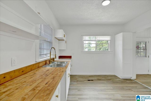 2224 28TH STREET ENSLEY, Birmingham, AL 35218
