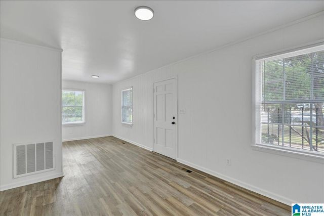2224 28TH STREET ENSLEY, Birmingham, AL 35218