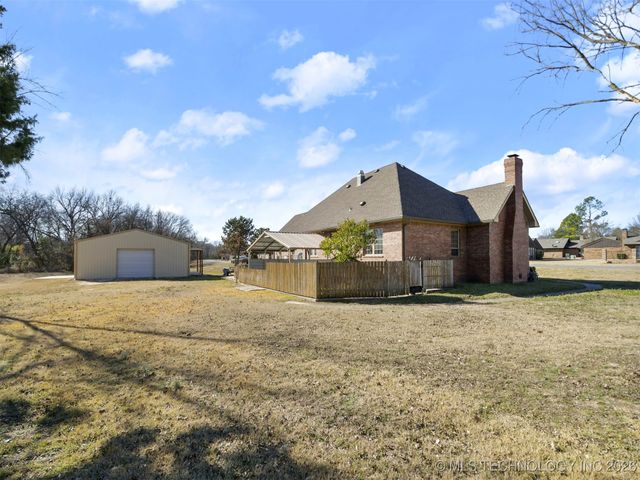 402 Chattanooga, Ardmore, OK 73401