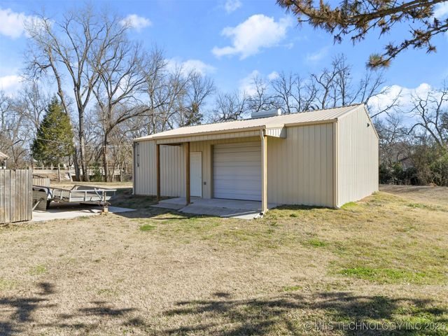 402 Chattanooga, Ardmore, OK 73401